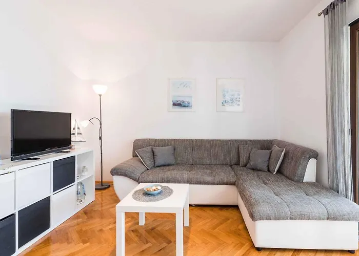 In 39358 Apartment Selce