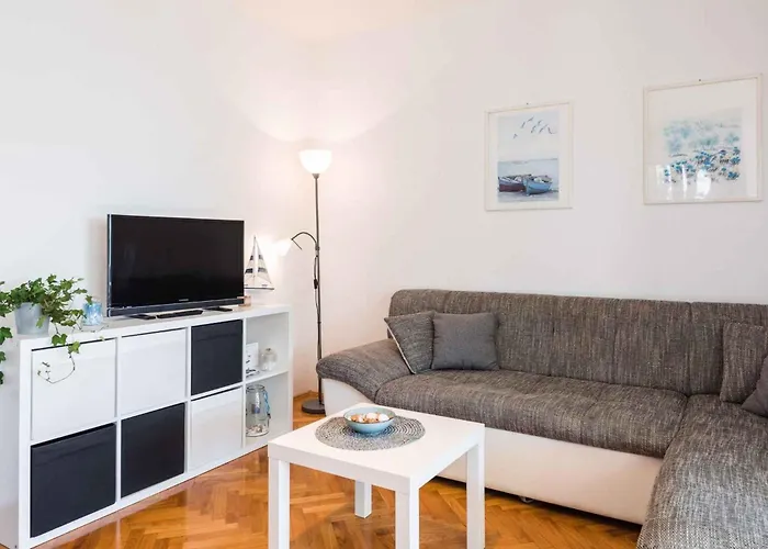 Apartment In 39358